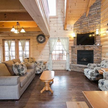 Hummingbird Haven Cabin By Amish Country Lodging Berlin Ngoại thất bức ảnh